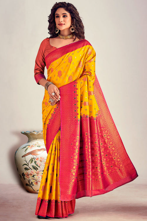 Load image into Gallery viewer, Amiable Yellow Soft Banarasi Silk Saree With Imaginative Blouse Piece
