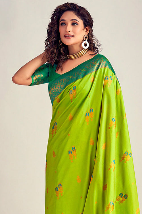 Load image into Gallery viewer, Beauteous Parrot Soft Banarasi Silk Saree With Moiety Blouse Piece
