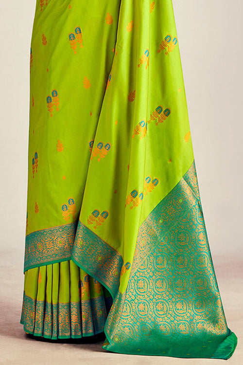 Load image into Gallery viewer, Beauteous Parrot Soft Banarasi Silk Saree With Moiety Blouse Piece
