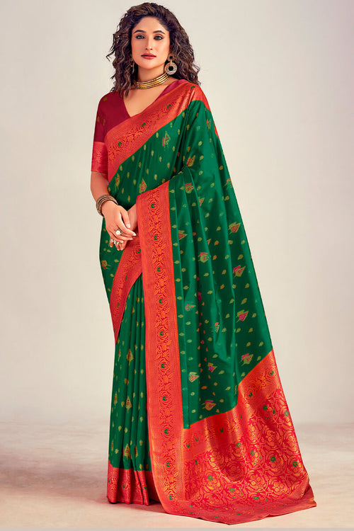 Load image into Gallery viewer, Effulgent Dark Green Soft Banarasi Silk Saree With Luminous Blouse Piece
