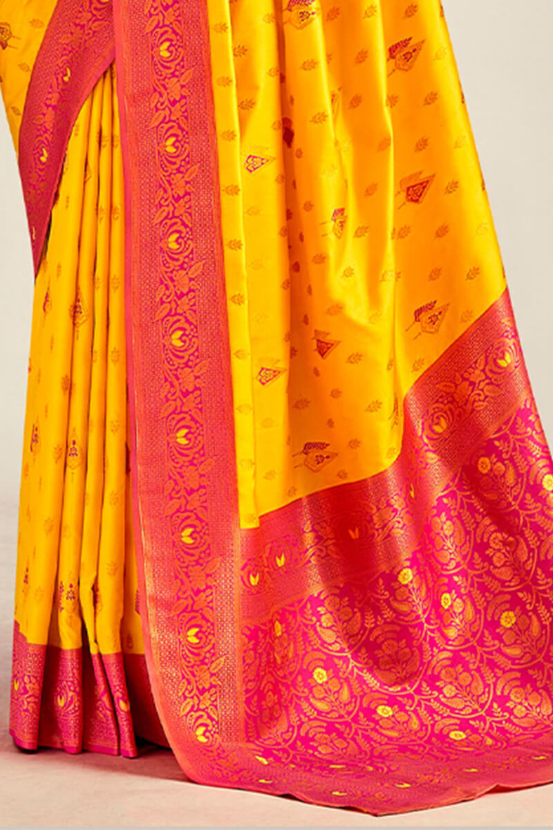 Dulcet Yellow Soft Banarasi Silk Saree With Winsome Blouse Piece