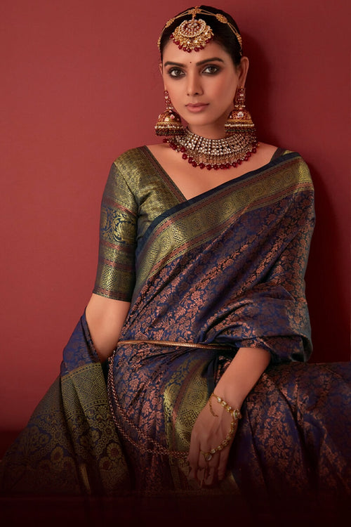 Load image into Gallery viewer, Amazing Navy Blue Kanjivaram Silk Saree With Mesmerising Blouse Piece
