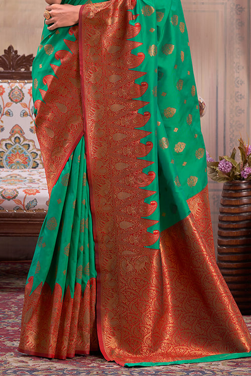 Load image into Gallery viewer, Imaginative Green Soft Banarasi Silk Saree With Tremendous Blouse Piece
