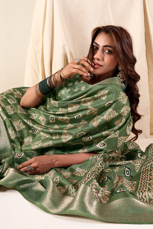 Load image into Gallery viewer, Desultory Green Foil Printed Dola Silk Saree With Evanescent Blouse Piece
