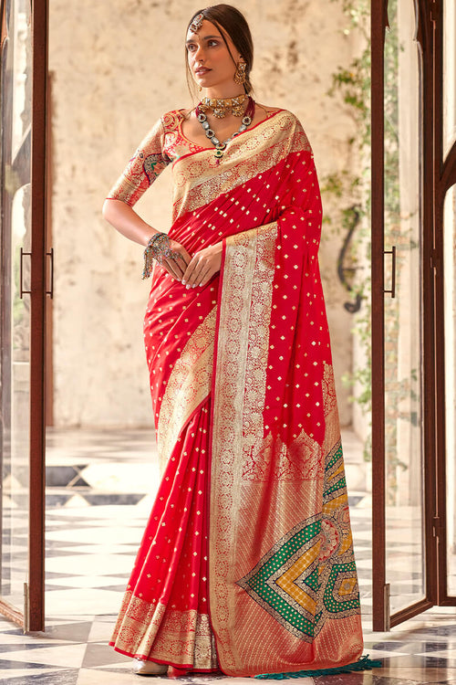 Load image into Gallery viewer, Smart Red Soft Banarasi Silk Saree With Arresting Blouse Piece
