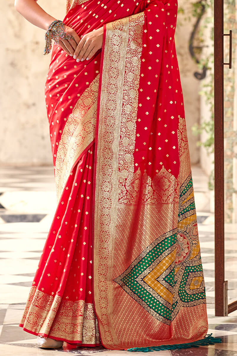 Smart Red Soft Banarasi Silk Saree With Arresting Blouse Piece