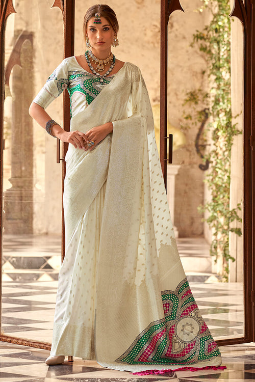 Load image into Gallery viewer, Gossamer Beige Soft Banarasi Silk Saree With Sempiternal Blouse Piece
