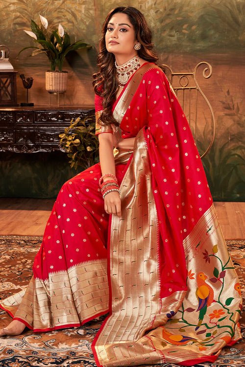 Load image into Gallery viewer, Angelic Red Paithani Silk Saree With Conflate Blouse Piece
