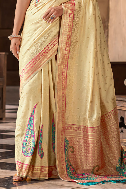 Load image into Gallery viewer, Girlish Beige Soft Banarasi Silk Saree With Beautiful Blouse Piece
