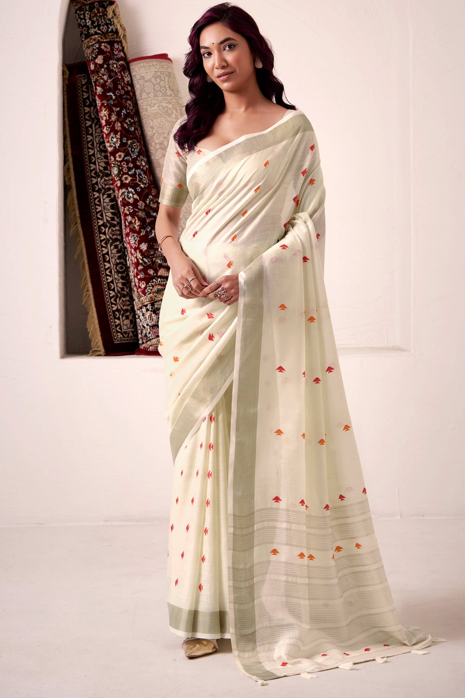 Super Extravagant Beige Cotton Silk Saree With Amazing Blouse Piece