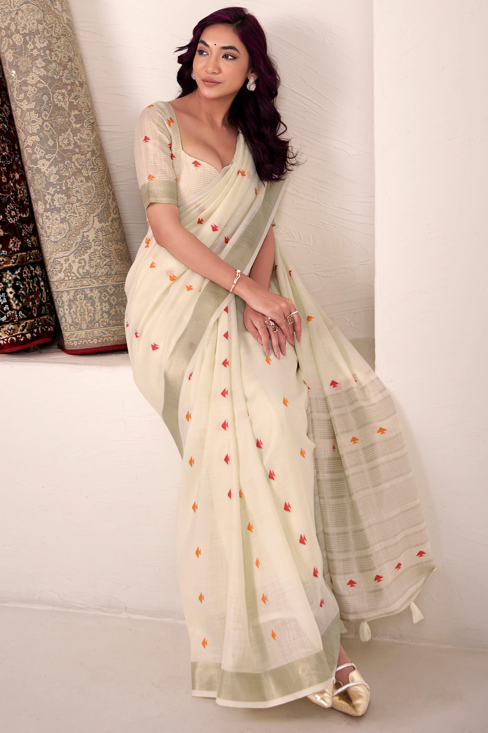 Super Extravagant Beige Cotton Silk Saree With Amazing Blouse Piece
