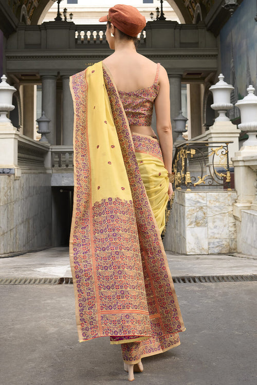 Load image into Gallery viewer, Sempiternal Yellow Cotton Silk Saree With Denouement Blouse Piece
