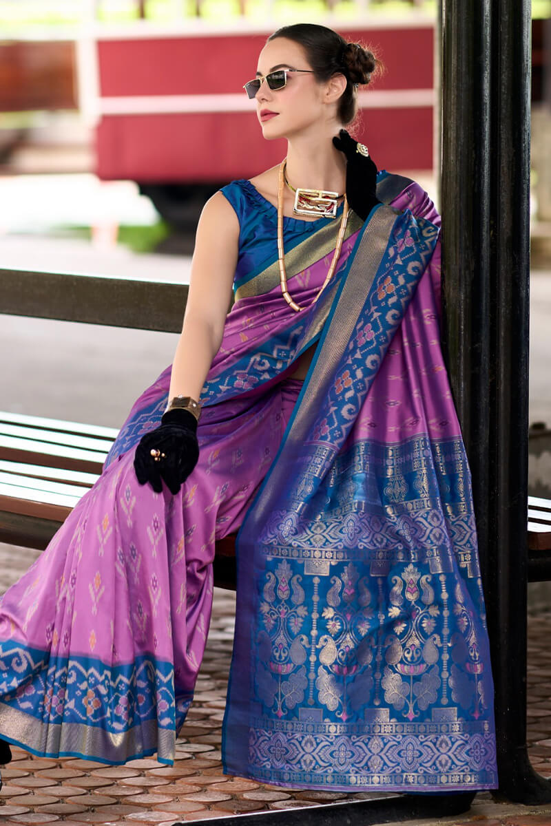 Scintilla Lavender Soft Banarasi Silk Saree With Magnetic Blouse Piece