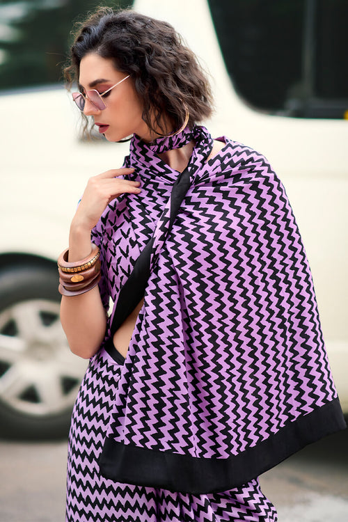 Load image into Gallery viewer, Sophisticated Lavender Digital Printed Satin Silk Saree With Gleaming Blouse Piece
