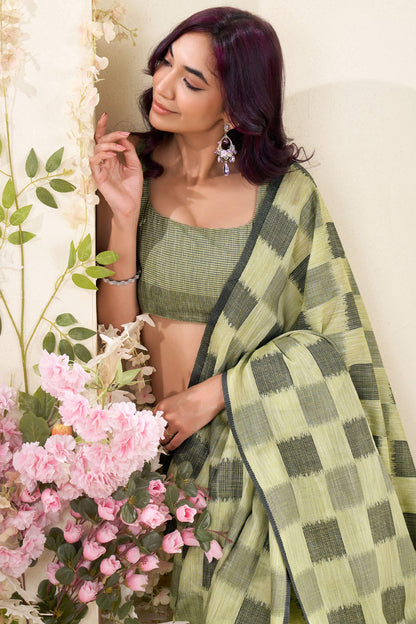 Stylish Green Cotton Silk Saree With Innovative Blouse Piece