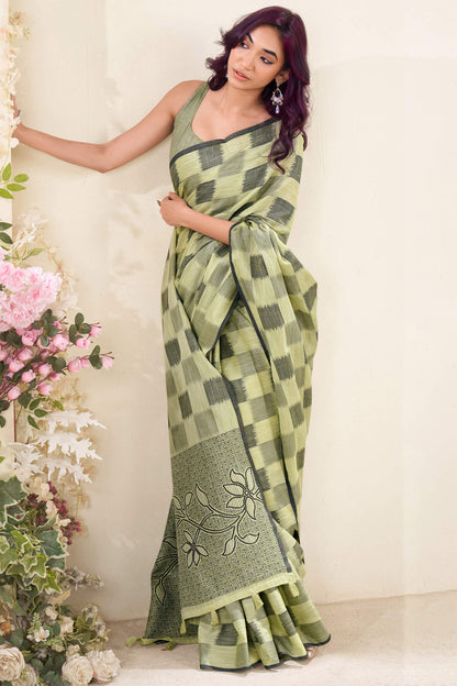 Stylish Green Cotton Silk Saree With Innovative Blouse Piece