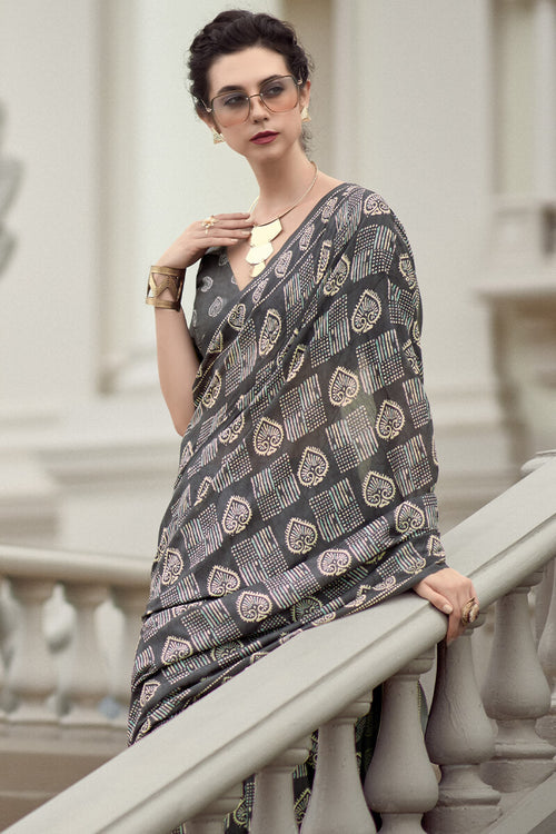 Load image into Gallery viewer, Innovative Grey Printed Mul Cotton Saree With Dazzling Blouse Piece
