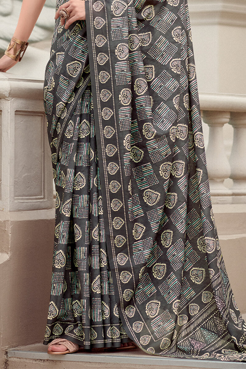 Innovative Grey Printed Mul Cotton Saree With Dazzling Blouse Piece