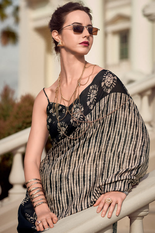 Load image into Gallery viewer, Jazzy Beige and Black Printed Mul Cotton Saree With Adorable Blouse Piece
