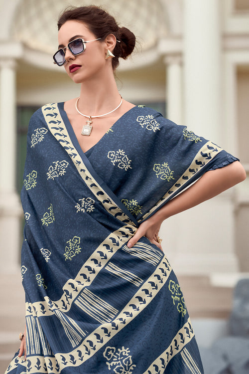 Load image into Gallery viewer, Smashing Navy Blue Printed Mul Cotton Saree With Enchanting Blouse Piece
