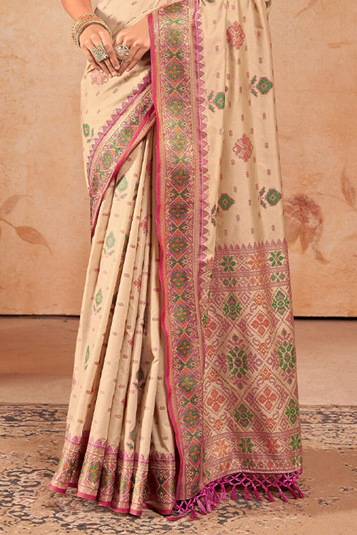 Load image into Gallery viewer, Dissemble Beige Soft Banarasi Silk Saree With Evanescent Blouse Piece
