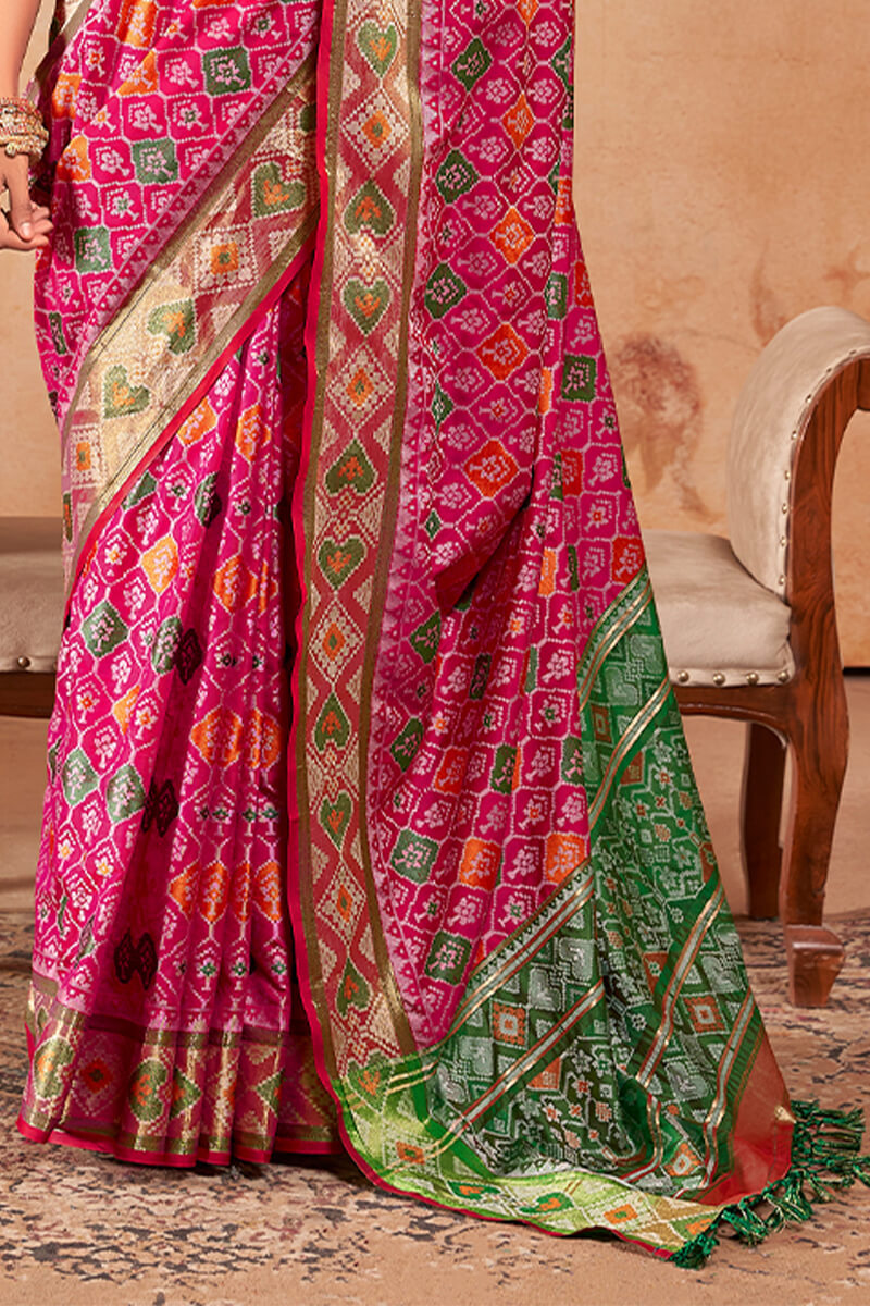 Piquant Dark Pink Soft Banarasi Silk Saree With Exemplary Blouse Piece