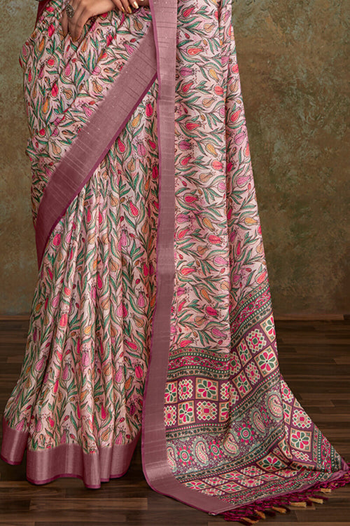 Load image into Gallery viewer, Engaging Lavender Digital Printed Soft Silk Saree With Gossamer Blouse Piece
