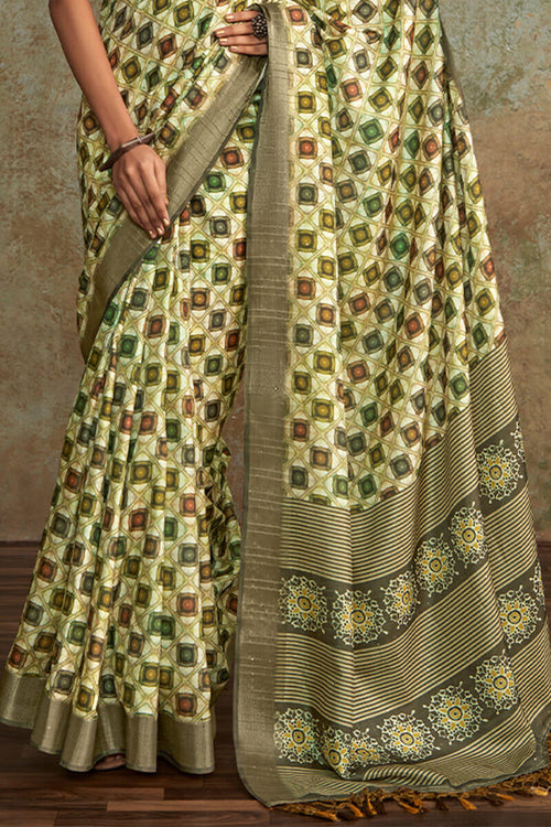 Load image into Gallery viewer, Jubilant Pista Digital Printed Soft Silk Saree With Pulsating Blouse Piece
