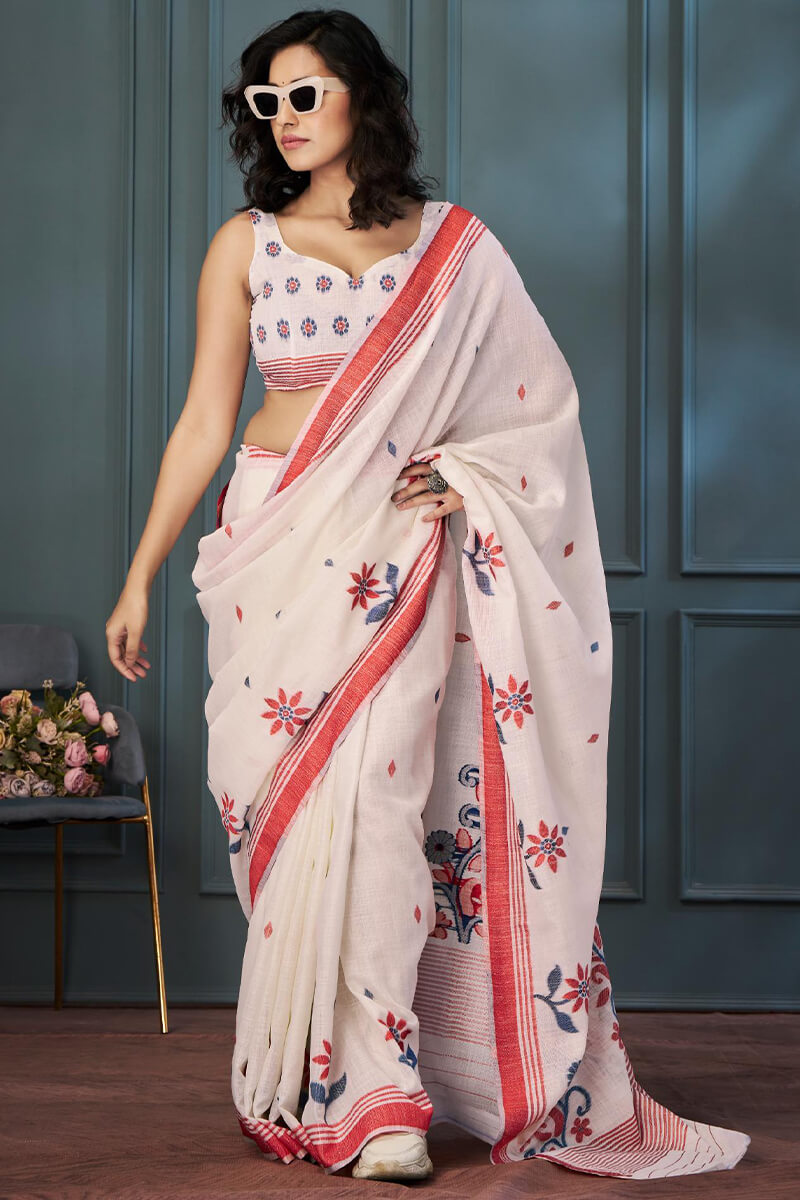 Vestigial Beige Cotton Silk Saree With Splendiferous Blouse Piece