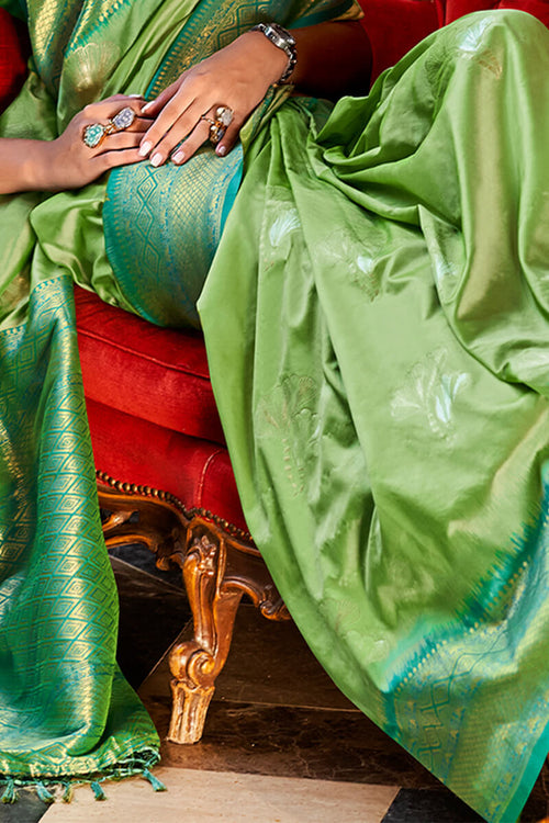 Load image into Gallery viewer, Sumptuous Sea Green Soft Banarasi Silk Saree With Incredible Blouse Piece
