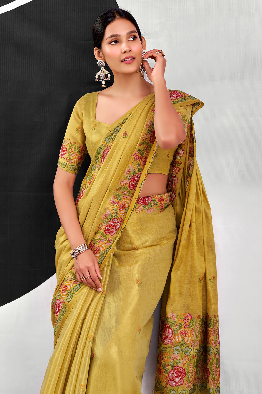 Excellent Yellow Banarasi Tissue Silk Saree With Alluring Blouse Piece