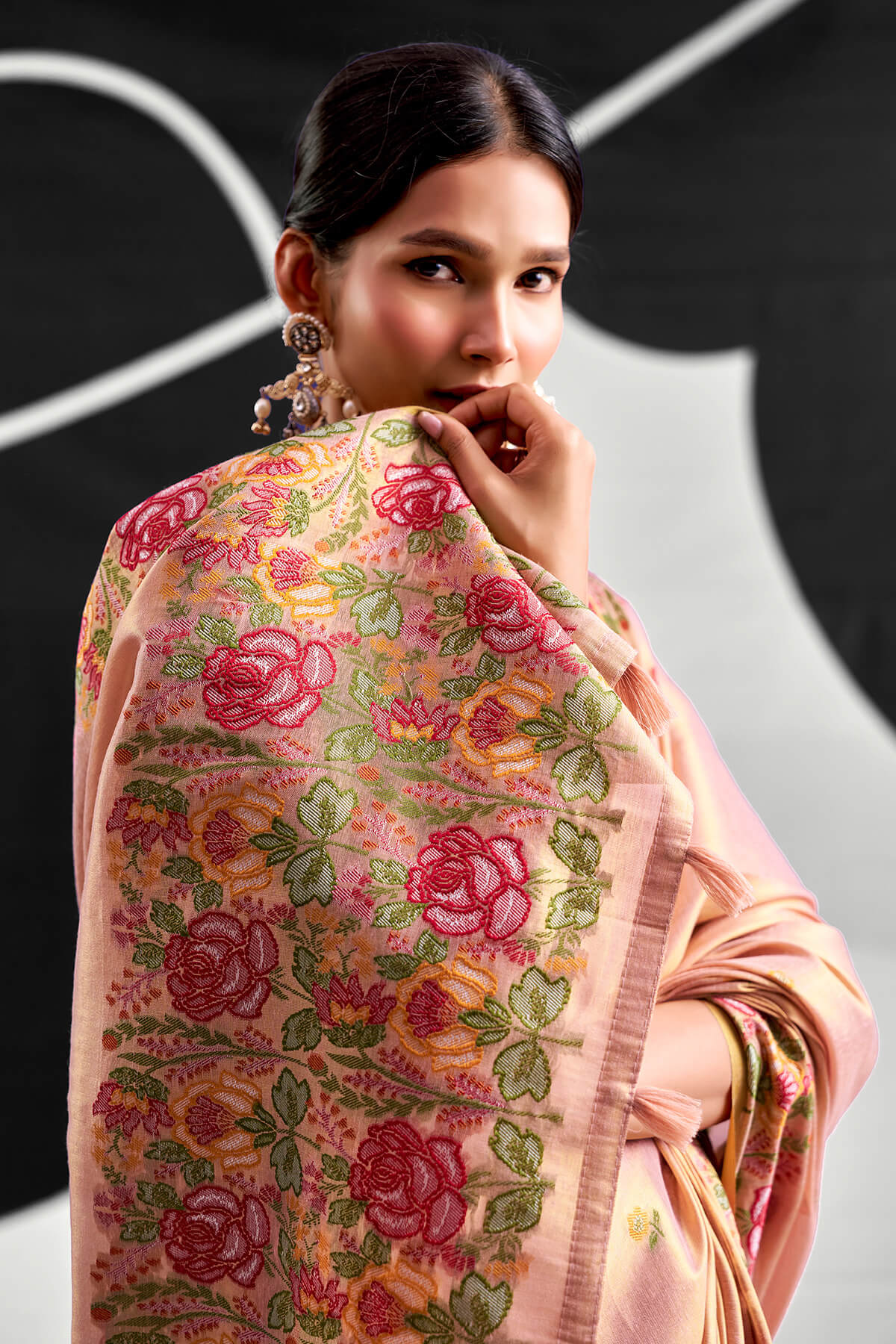 Gratifying Baby Pink Banarasi Tissue Silk Saree With Cynosure Blouse Piece