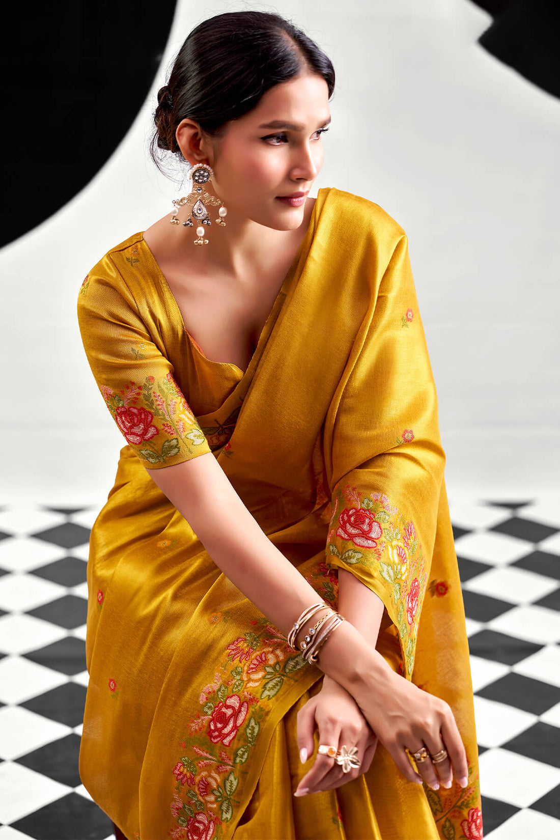 Prettiest Golden Banarasi Tissue Silk Saree With Majesty Blouse Piece