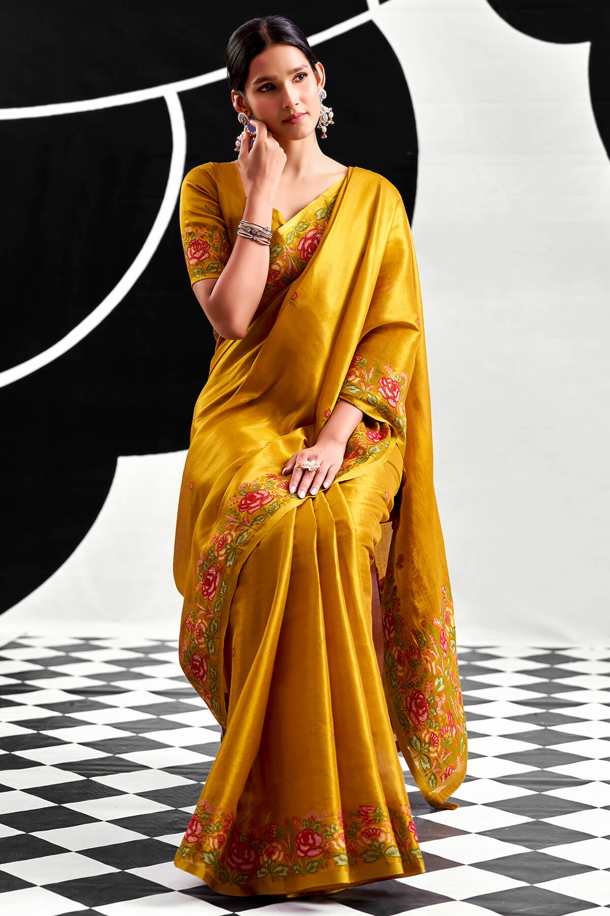 Prettiest Golden Banarasi Tissue Silk Saree With Majesty Blouse Piece