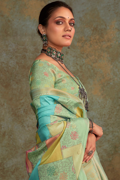 Load image into Gallery viewer, Snazzy Green Digital Printed Soft Silk Saree With Supernal Blouse Piece
