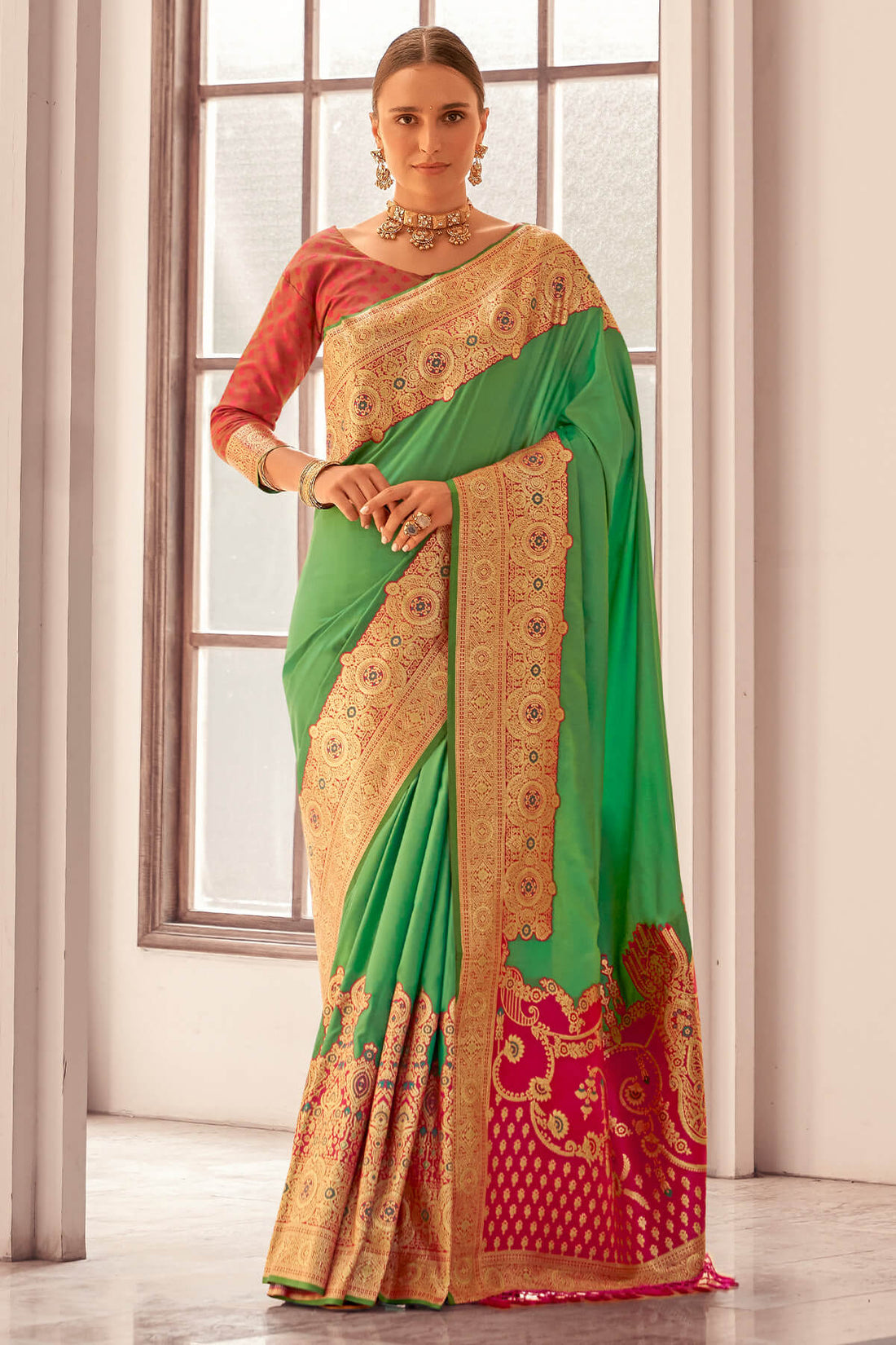 Fugacious Dark Green Soft Banarasi Silk Saree With Opulent Blouse Piece