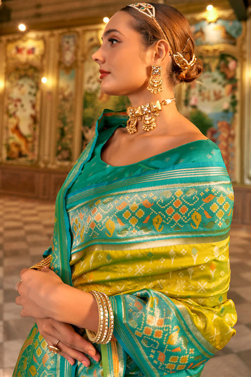 Load image into Gallery viewer, Mesmeric Lemon Soft Banarasi Silk Saree With Jazzy Blouse Piece
