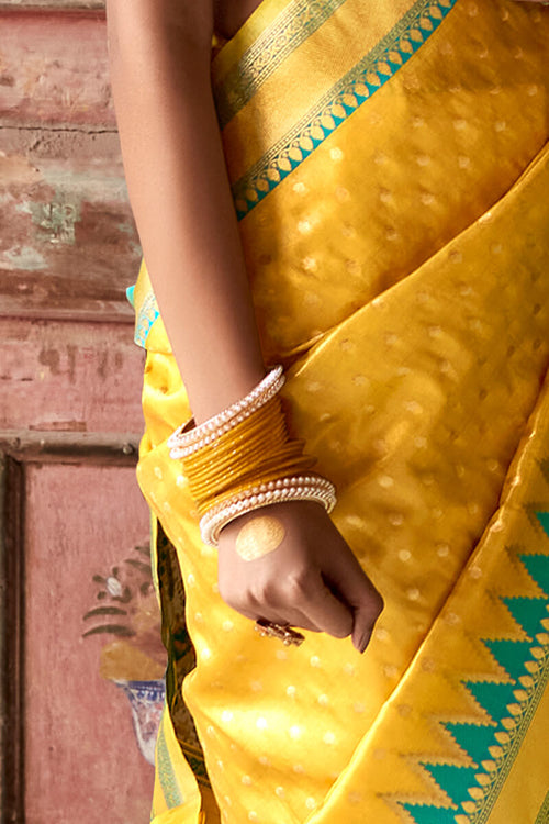 Load image into Gallery viewer, Flameboyant Yellow Soft Banarasi Silk Saree With Stunner Blouse Piece
