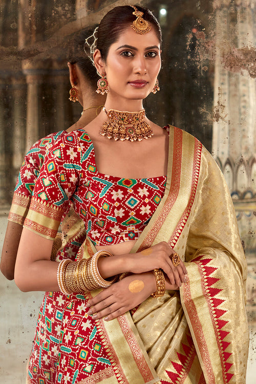 Load image into Gallery viewer, Excellent Beige Soft Banarasi Silk Saree With Dalliance Blouse Piece
