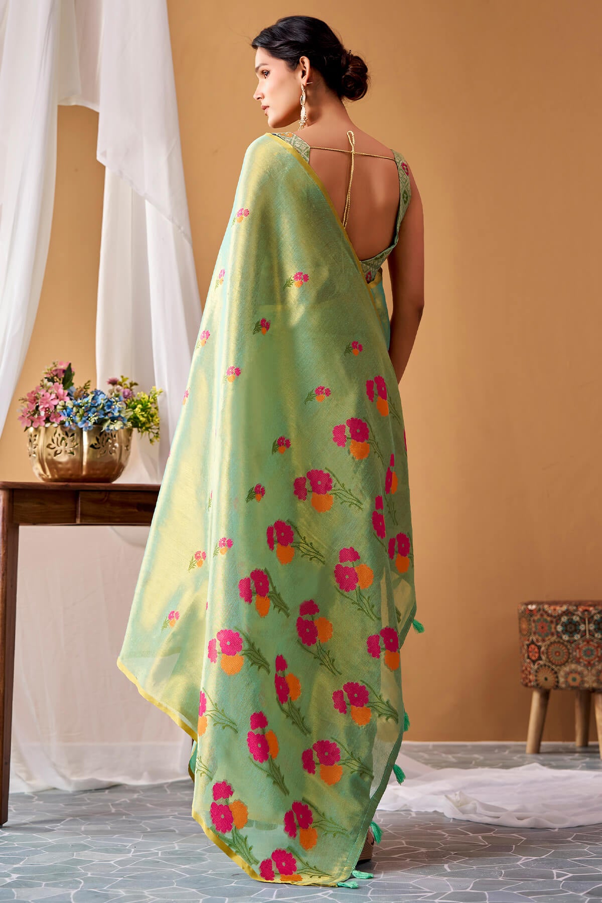 Redolent Green Banarasi Tissue Silk Saree With Forbearance Blouse Piece