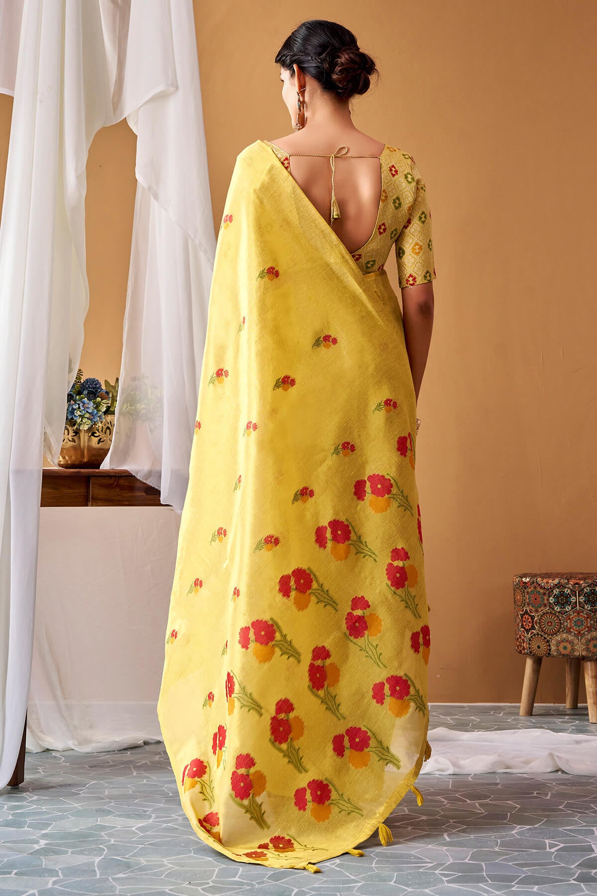 Stunning Yellow Banarasi Tissue Silk Saree With Snazzy Blouse Piece