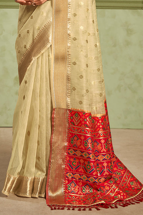 Load image into Gallery viewer, Fancifull Beige Soft Banarasi Silk Saree With Comely Blouse Piece
