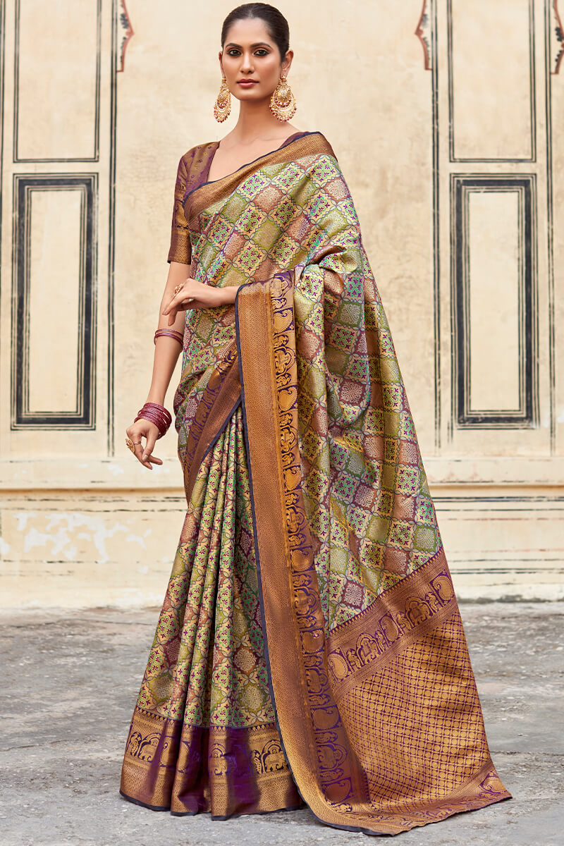 Smart Purple Digital Printed Soft Silk Saree With Capricious Blouse Piece