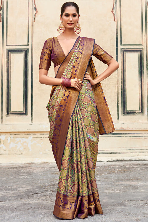 Load image into Gallery viewer, Smart Purple Digital Printed Soft Silk Saree With Capricious Blouse Piece
