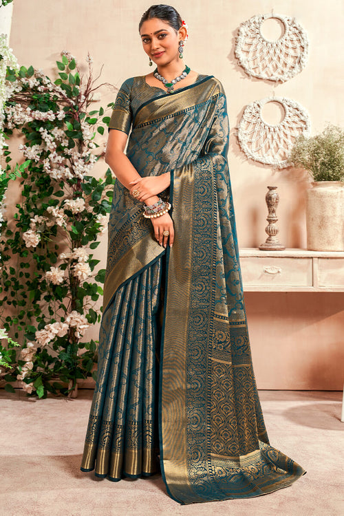 Load image into Gallery viewer, Demure Rama Kanjivaram Silk Saree With Evanescent Blouse Piece
