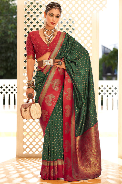 Load image into Gallery viewer, Pleasurable Dark Green Soft Banarasi Silk Saree With Fantabulous Blouse Piece
