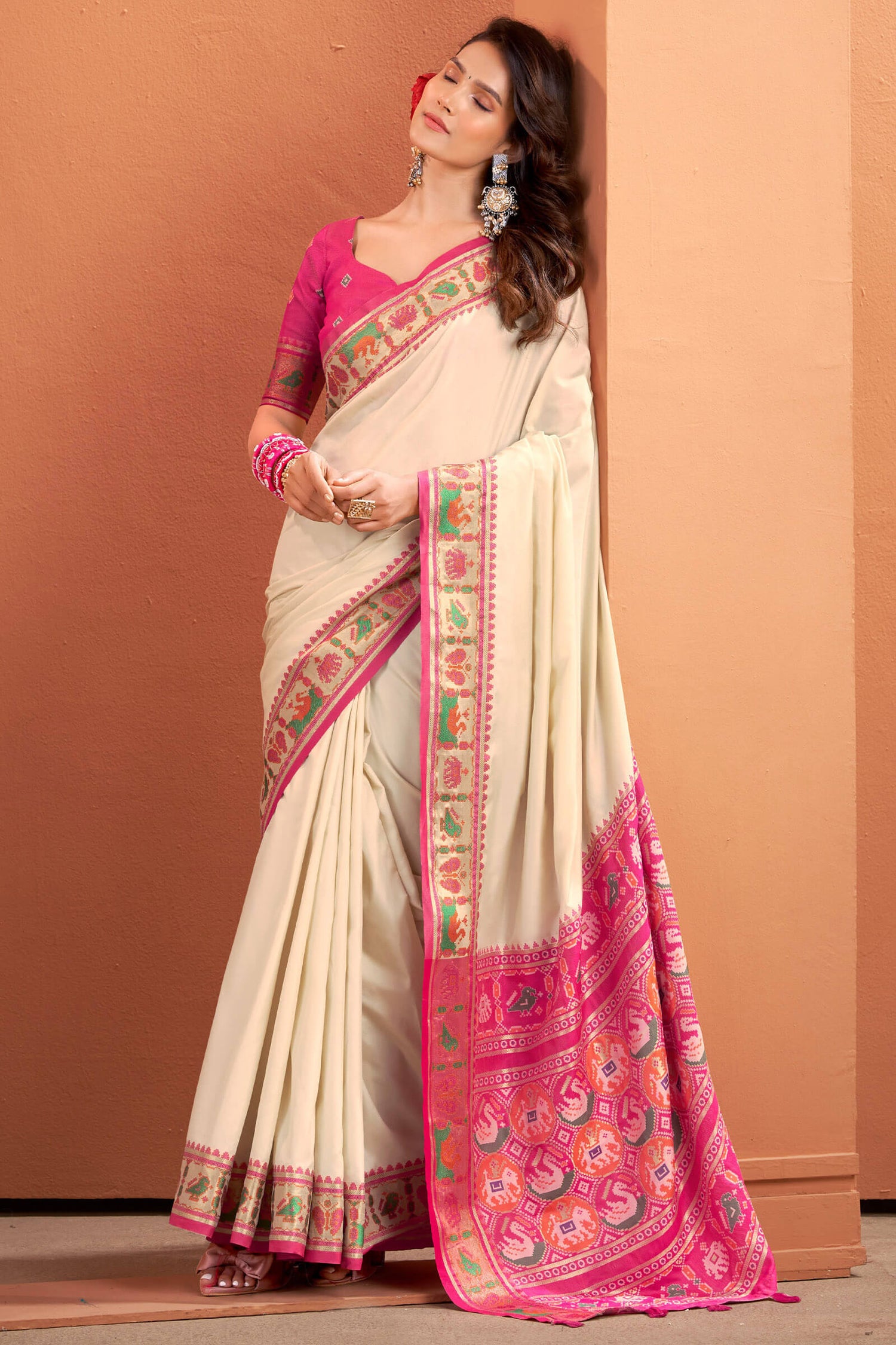 Resonant Beige Patola Silk Saree with Desultory Blouse Piece