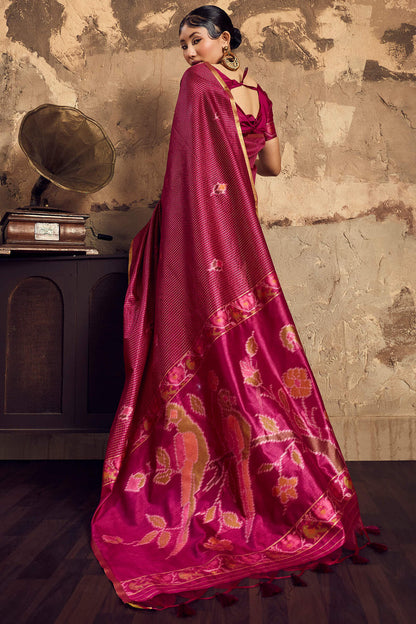 Staggering Wine Banarasi Handloom Silk Saree With Pleasurable Blouse Piece