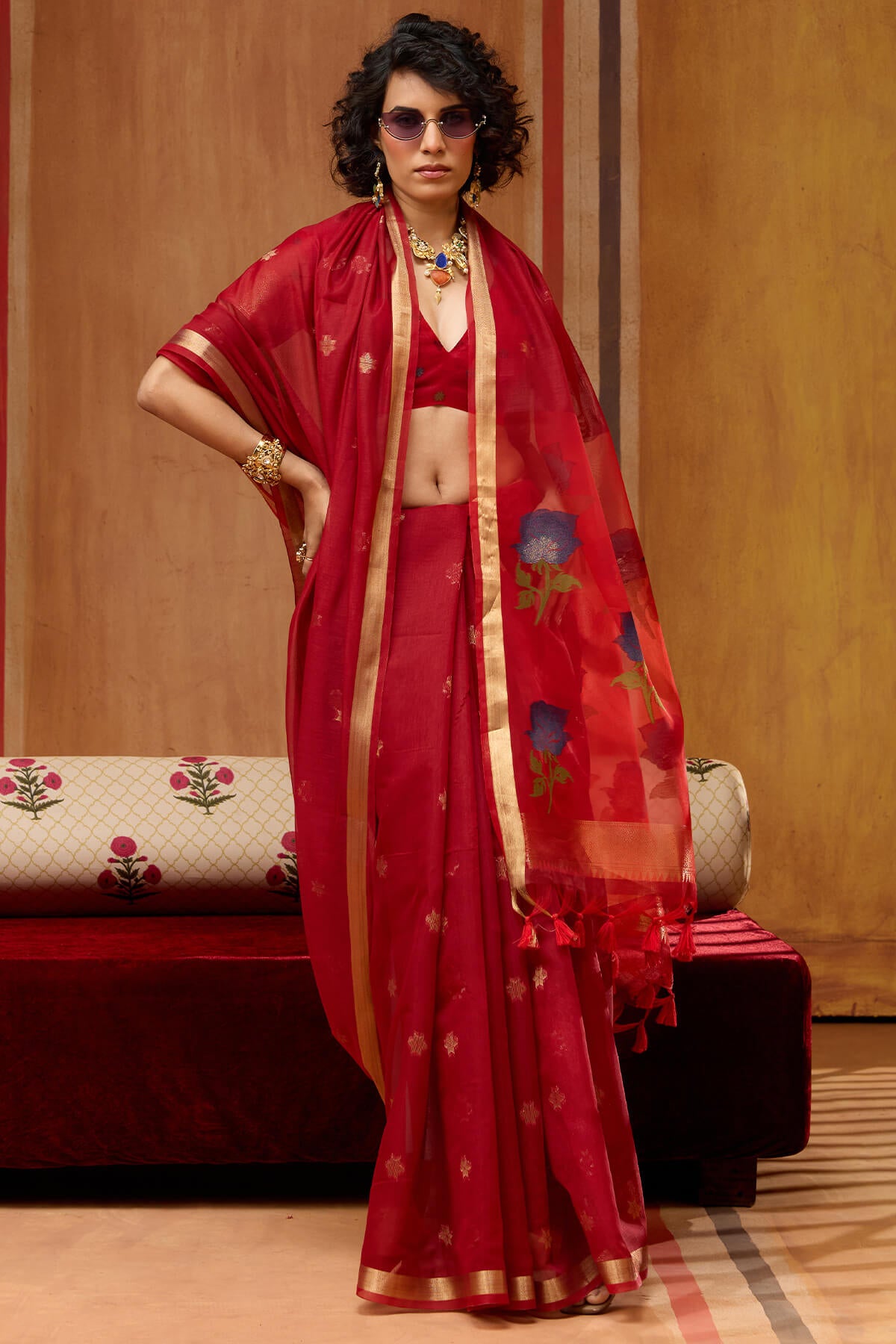 Skinny Red Pure Munga Cotton Saree With Outstanding Blouse Piece