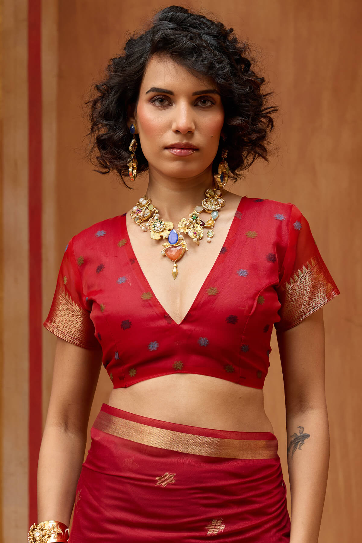 Skinny Red Pure Munga Cotton Saree With Outstanding Blouse Piece